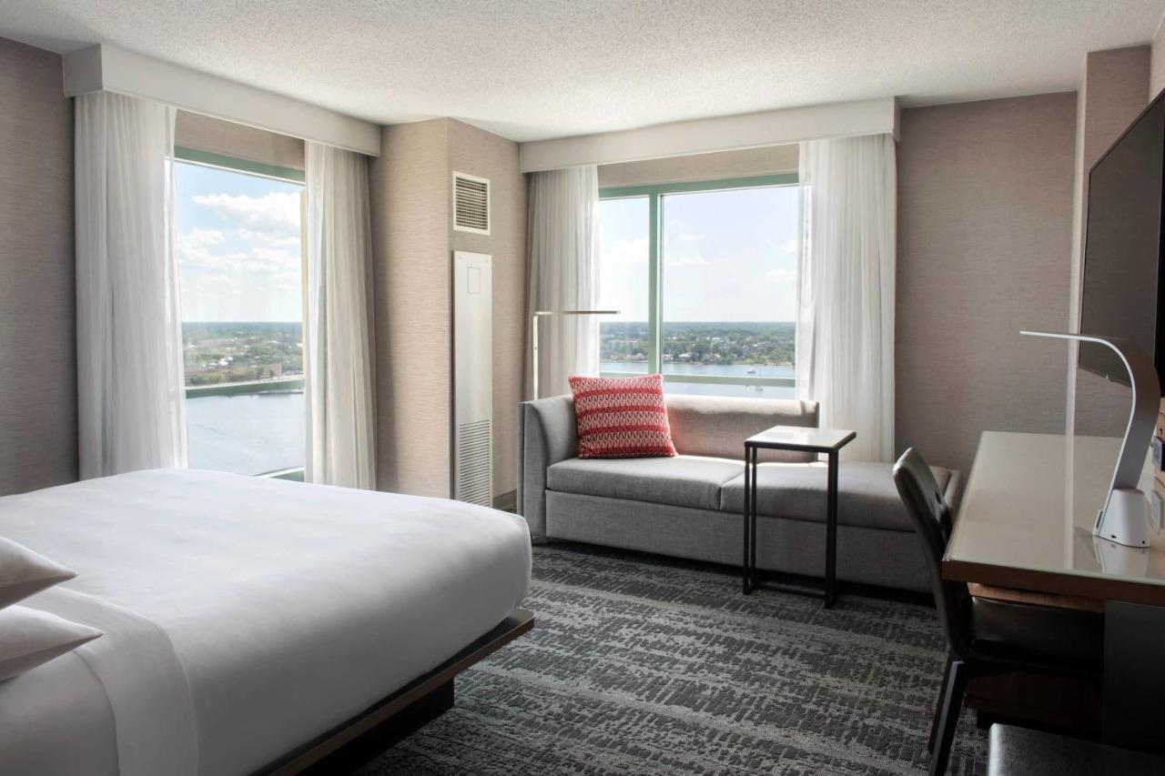 Norfolk Waterside Marriott Hotel Buitenkant foto