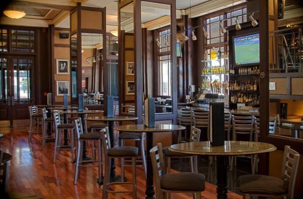 Norfolk Waterside Marriott Hotel Buitenkant foto